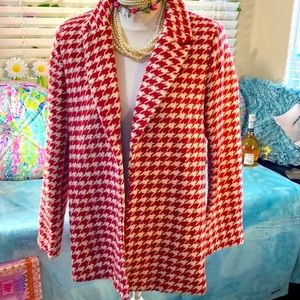 NEW! Missguided red and white houndstooth jacket so cute for the holidays